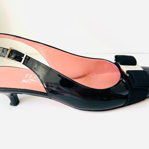 Salvatore Ferragamo Vara Bow Kitten Heel Slingback 7.5 AA - Picture 9 of 10
